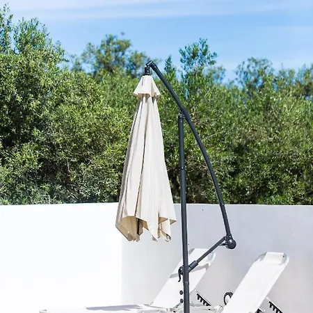 Holiday home Kounoupas, Comfy With Swimming Pool Up To 8 Guests!